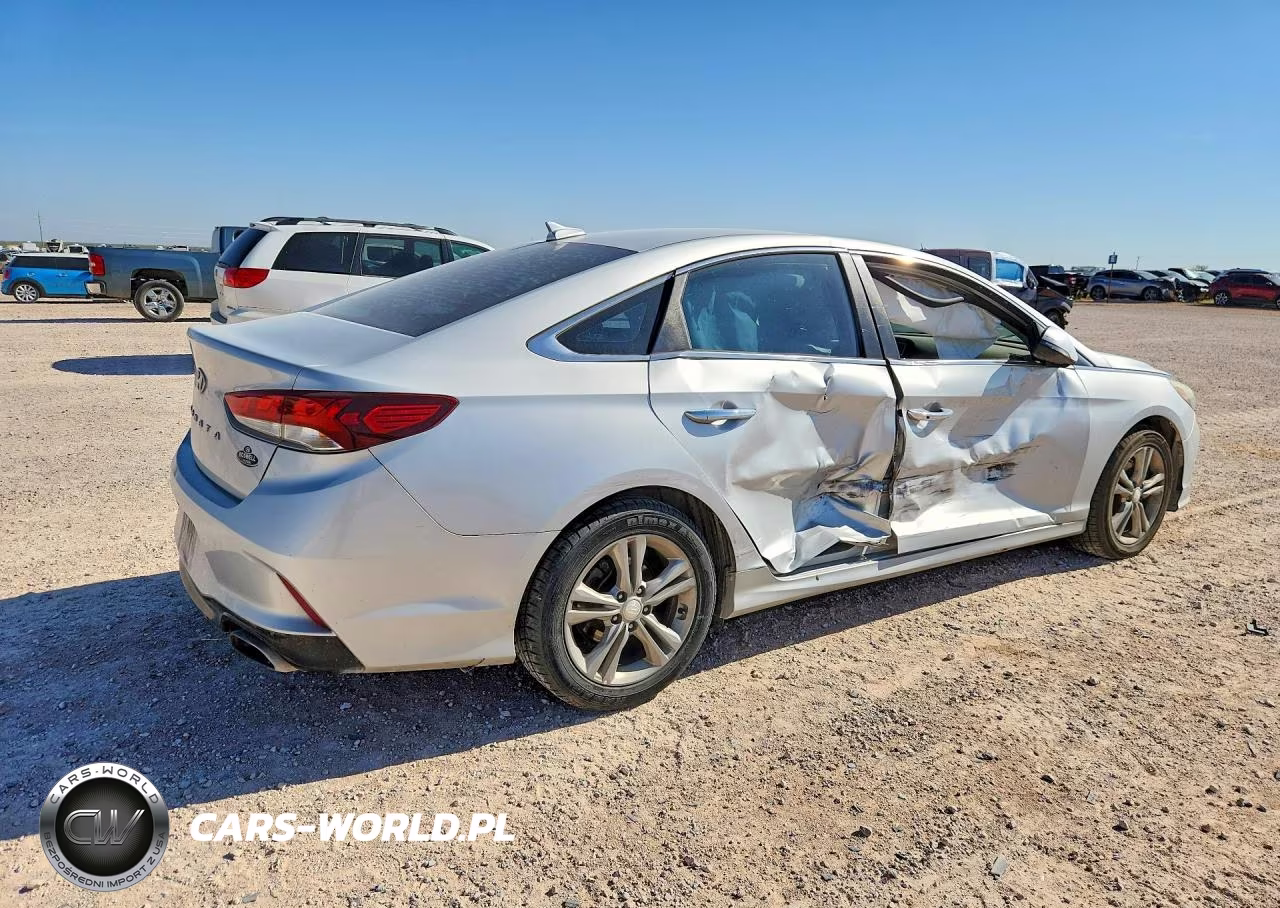 2018 Hyundai Sonata Sel VIN:5NPE34AF2JH624796 - 3