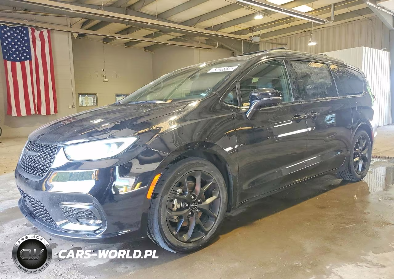 2027 Chrysler 200 Convertible Limited – zdjęcie 1 z 13