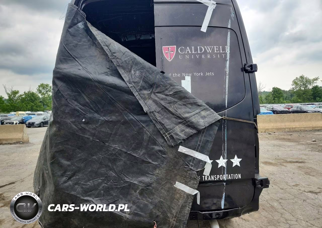 2024 Mercedes-Benz Sprinter 2500 VIN:W1Z4KFHY4RP663012 - 10