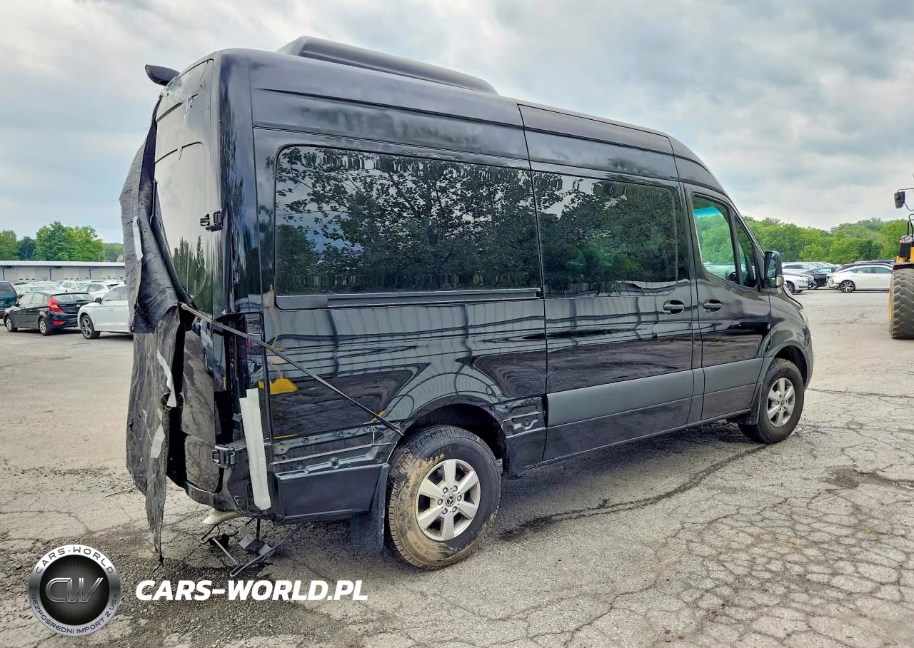2024 Mercedes-Benz Sprinter 2500 VIN:W1Z4KFHY4RP663012 - 3