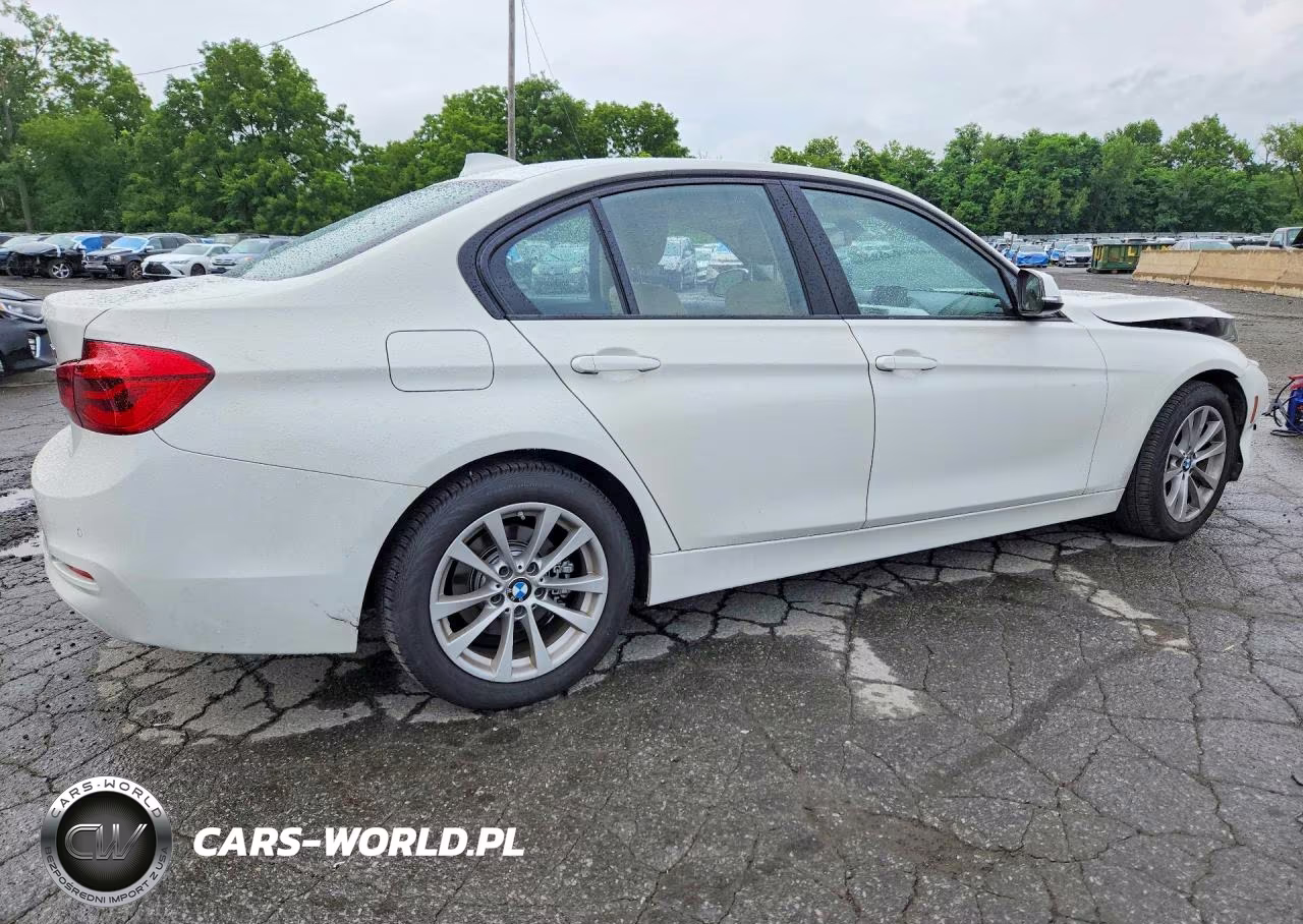 2018 BMW 320 Xi VIN:WBA8A3C53JA487132 - 3