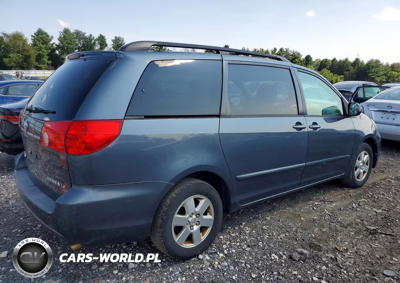 2009 Toyota Sienna Le 7-Passenger VIN:5TDZK23C29S272109 - 3