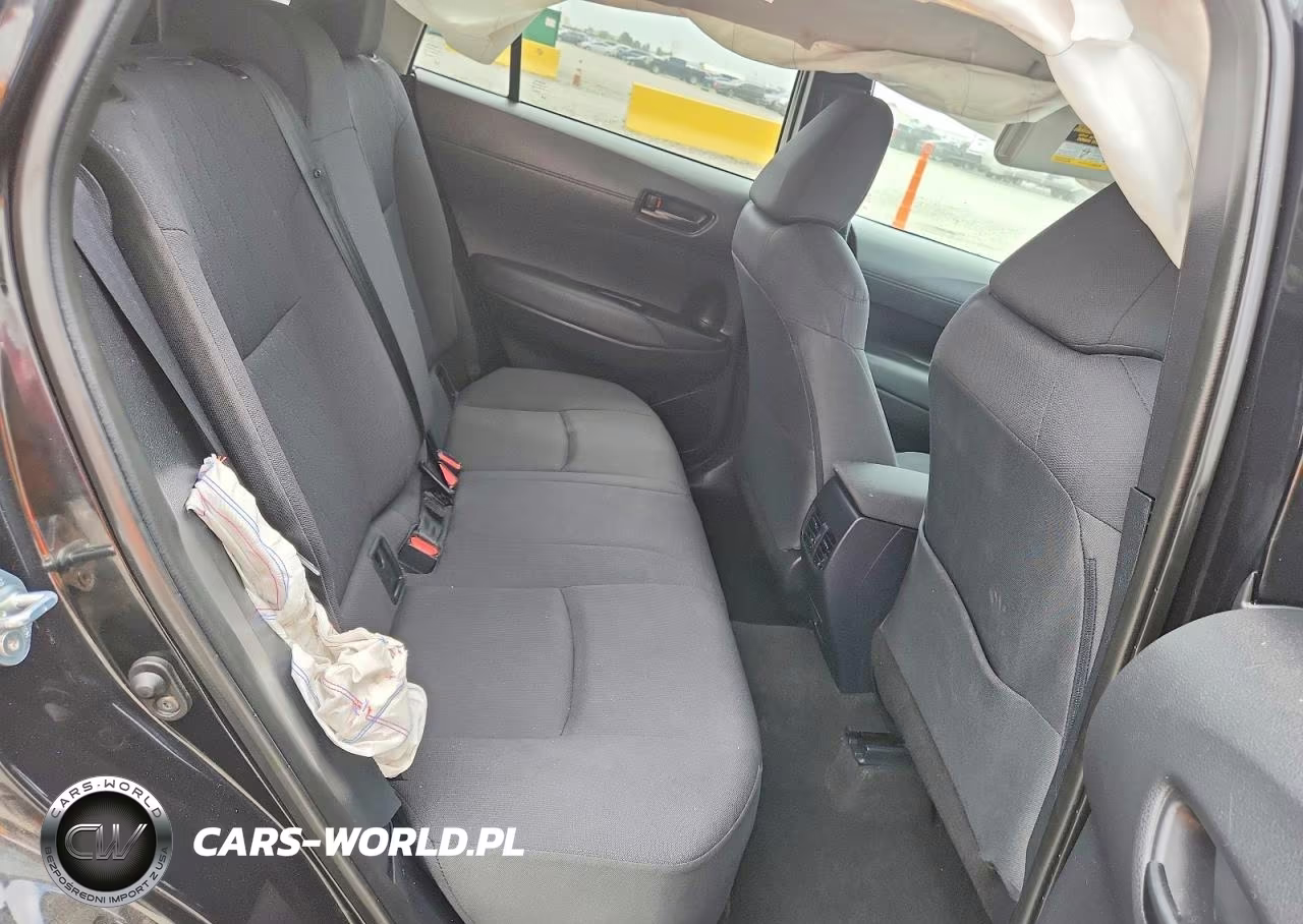 2022 Toyota Corolla Cross Le VIN:7MUBAABG3NV028052 - 11