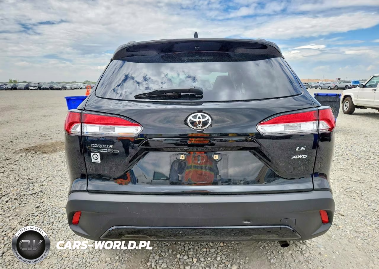 2022 Toyota Corolla Cross Le VIN:7MUBAABG3NV028052 - 6