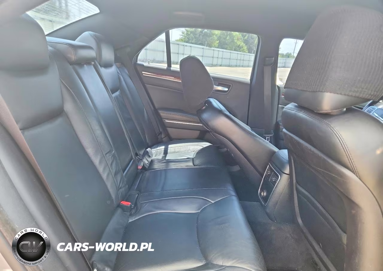 2012 Chrysler 300 Limited VIN:2C3CCACG5CH175593 - 10