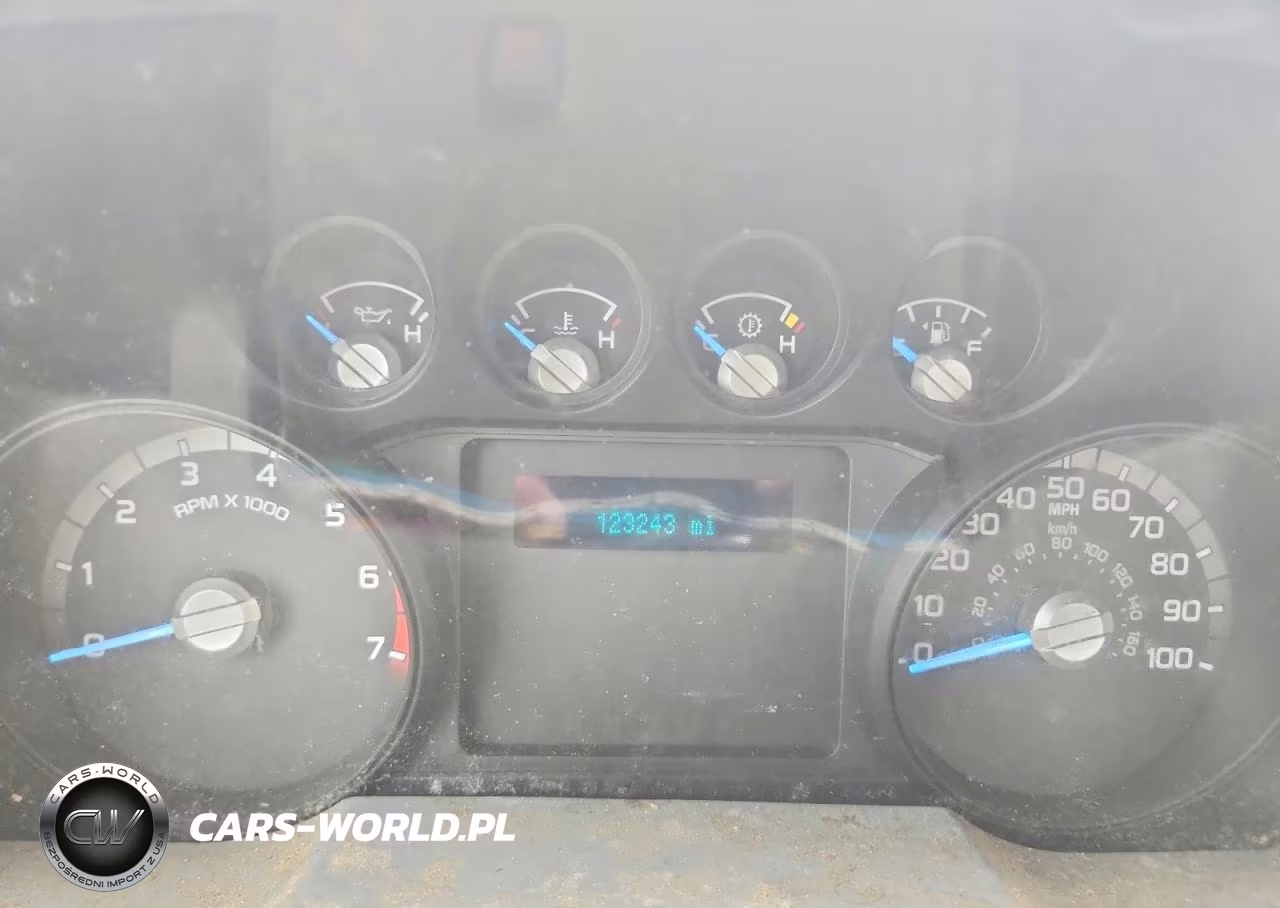 2013 Ford F250 Super Duty VIN:1FTBF2B68DEB89204 - 9