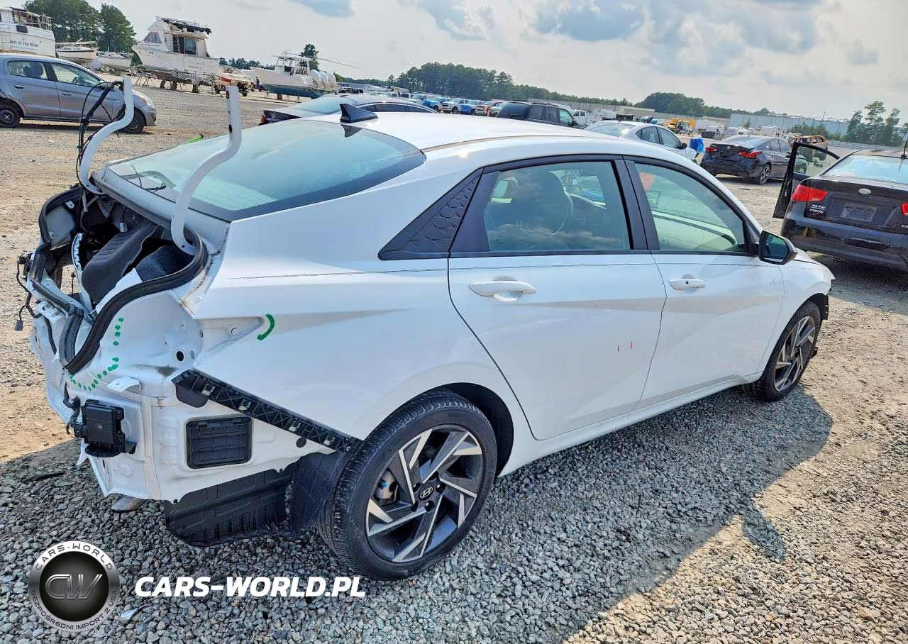 2025 Hyundai Elantra Sel Sport VIN:KMHLM4DG9SU997801 - 3