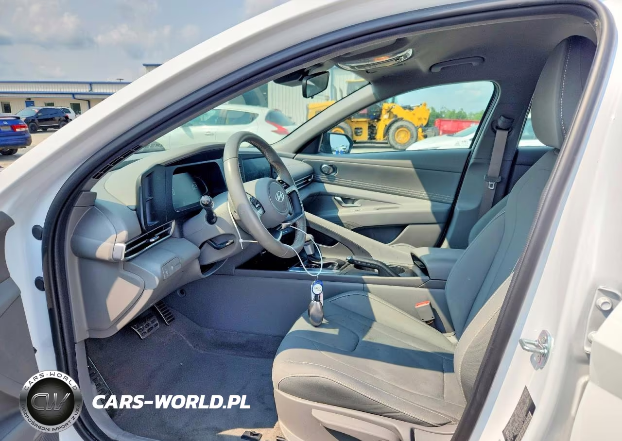 2025 Hyundai Elantra Sel Sport VIN:KMHLM4DG9SU997801 - 7