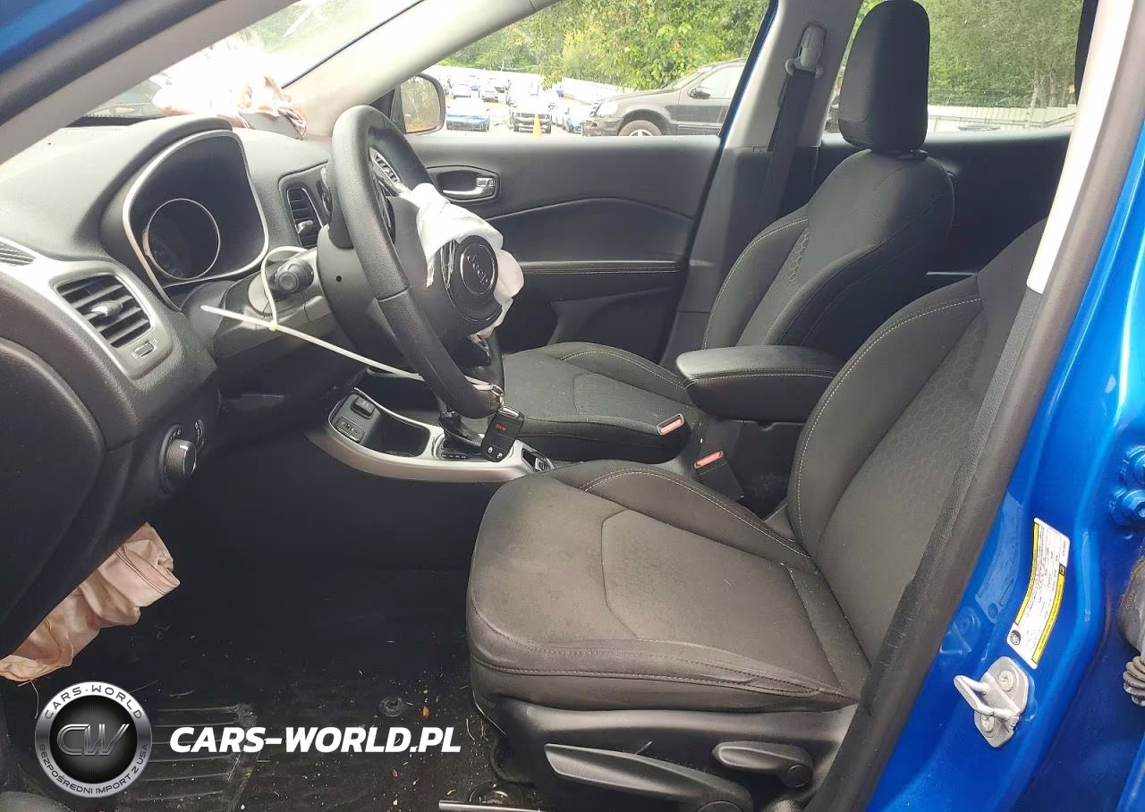 2018 Jeep Compass Sport VIN:3C4NJCAB4JT471223 - 7