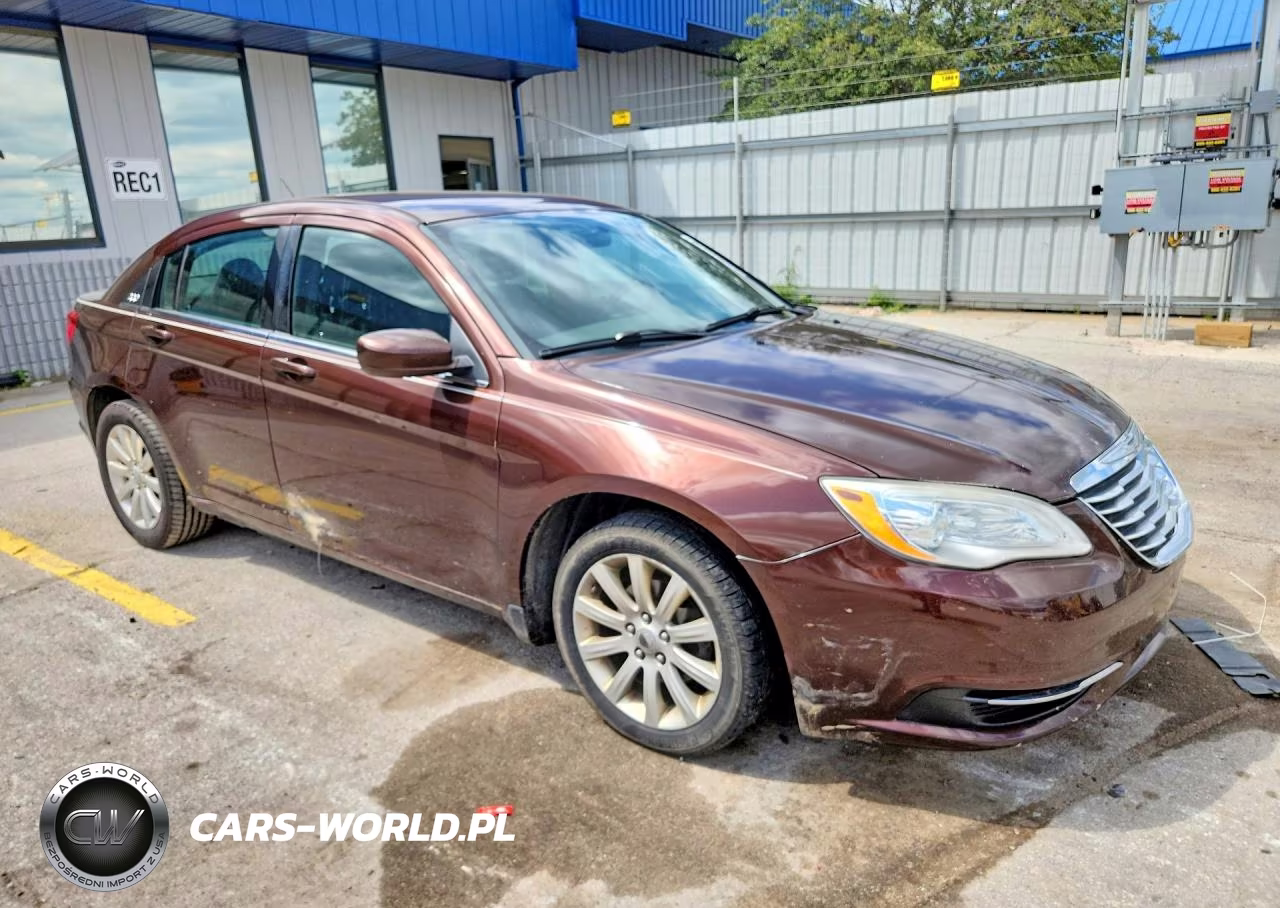 2012 Chrysler 200 Touring VIN:1C3CCBBG8CN283110 - 4