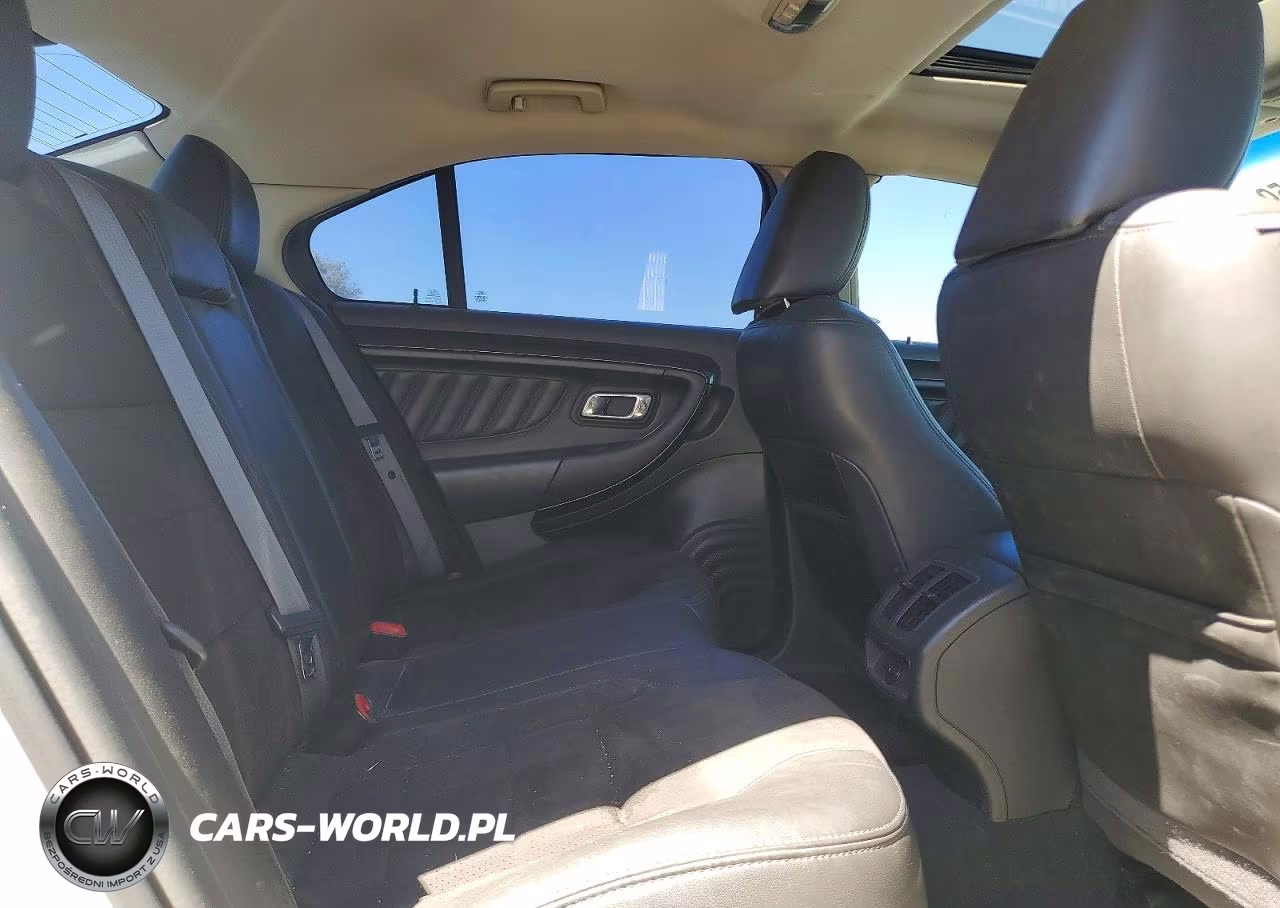 2010 Ford Taurus Sho VIN:1FAHP2KT8AG102632 - 10