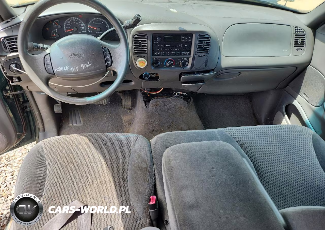 1999 Ford Expedition VIN:1FMRU17L4XLA47781 - 8