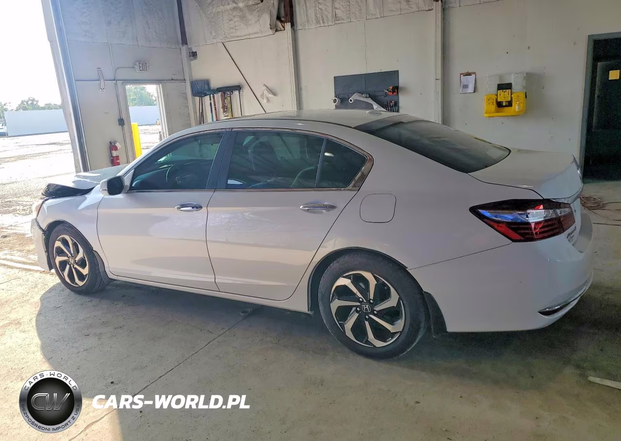 2017 Honda Accord Ex VIN:1HGCR2F7XHA151700 - 2