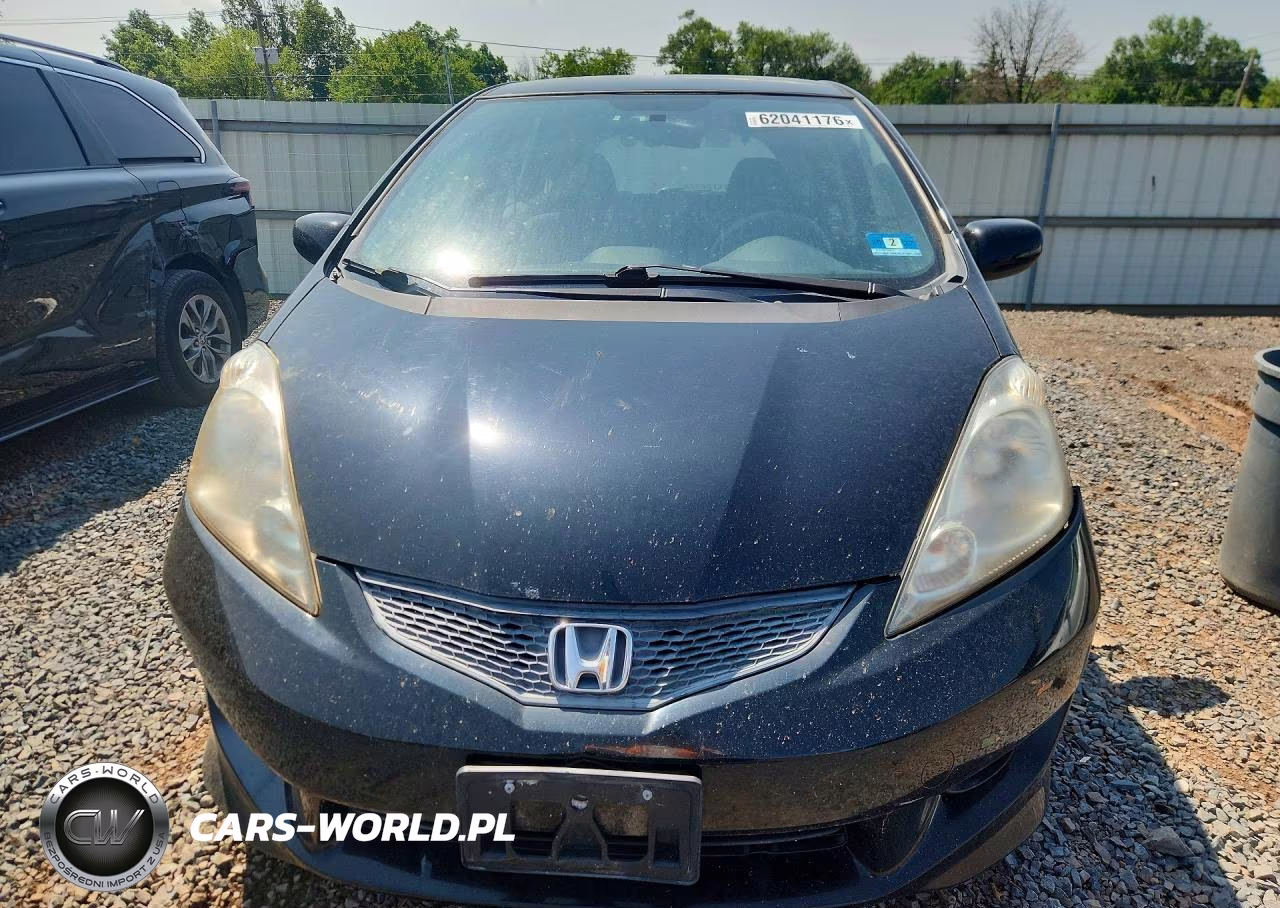 2010 Honda Fit Sport VIN:JHMGE8G42AC002712 - 5
