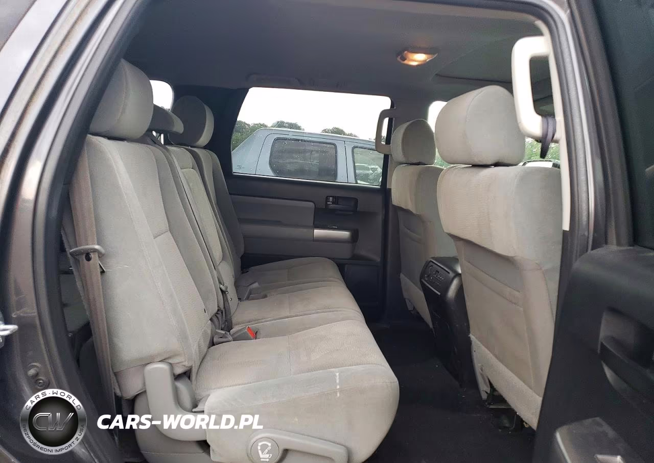 2018 Toyota Sequoia Sr5 VIN:5TDBY5G13JS164693 - 11