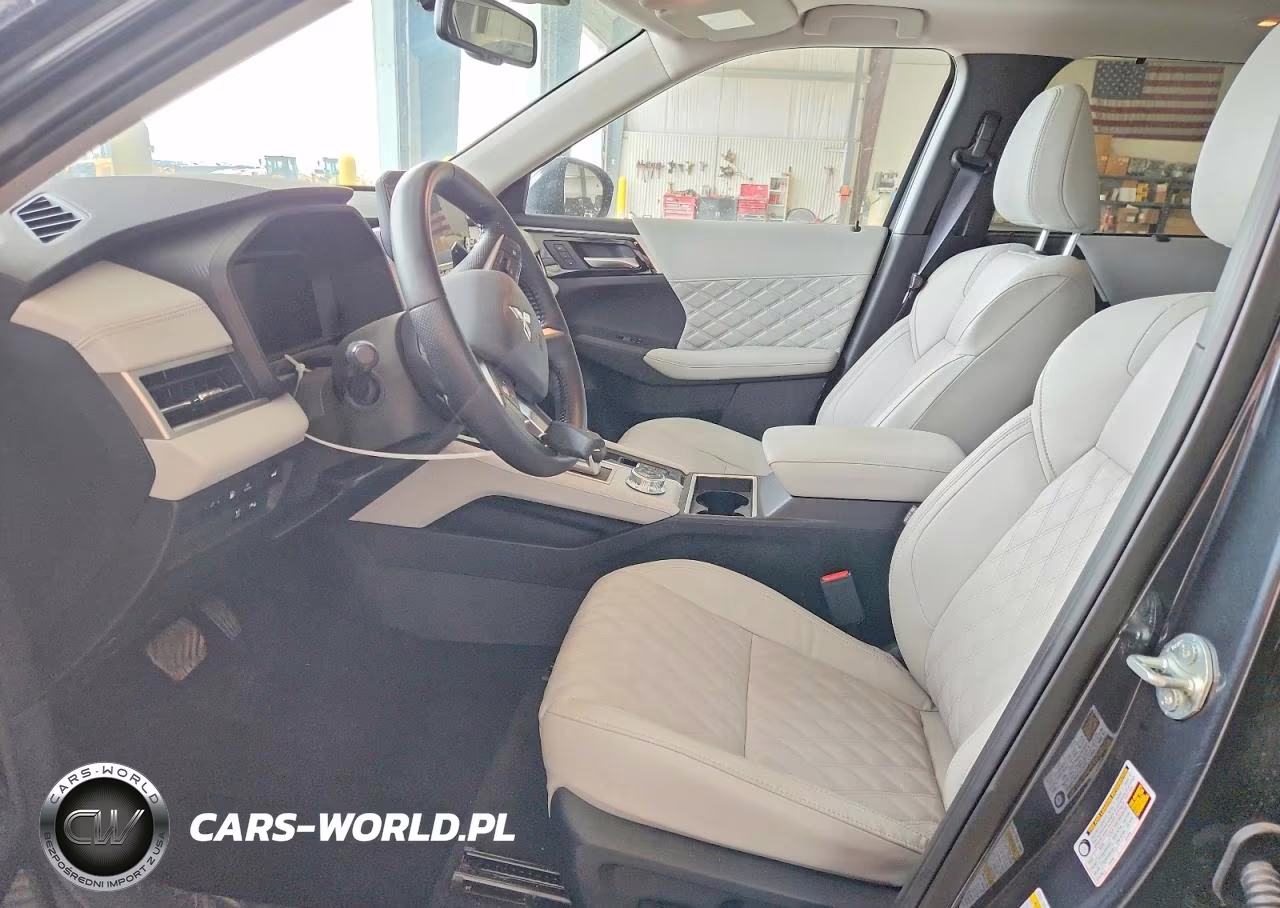 2025 Mitsubishi Outlander Sel VIN:JA4T5WA98SZ001968 - 7