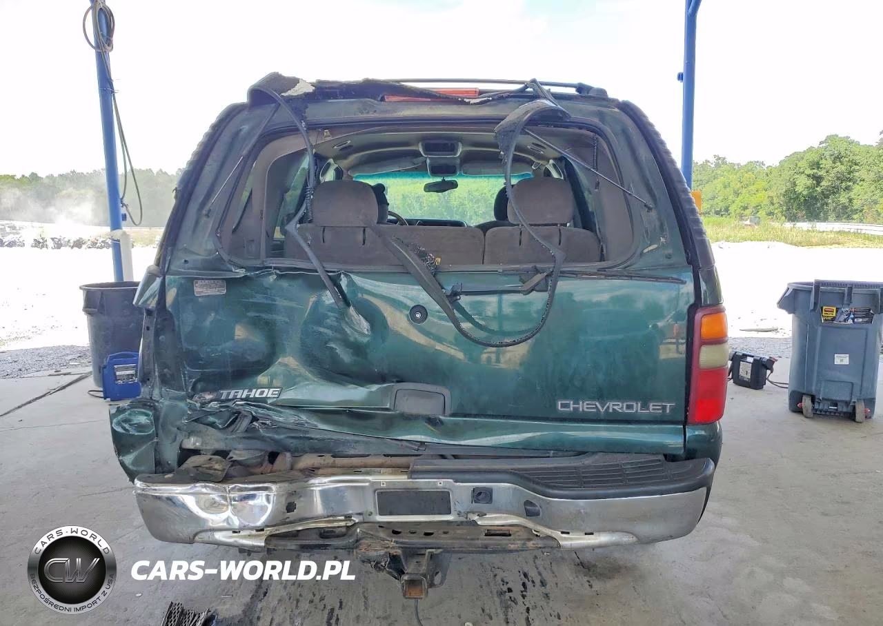 2002 Chevrolet Tahoe C1500 VIN:1GNEC13VX2R222626 - 6