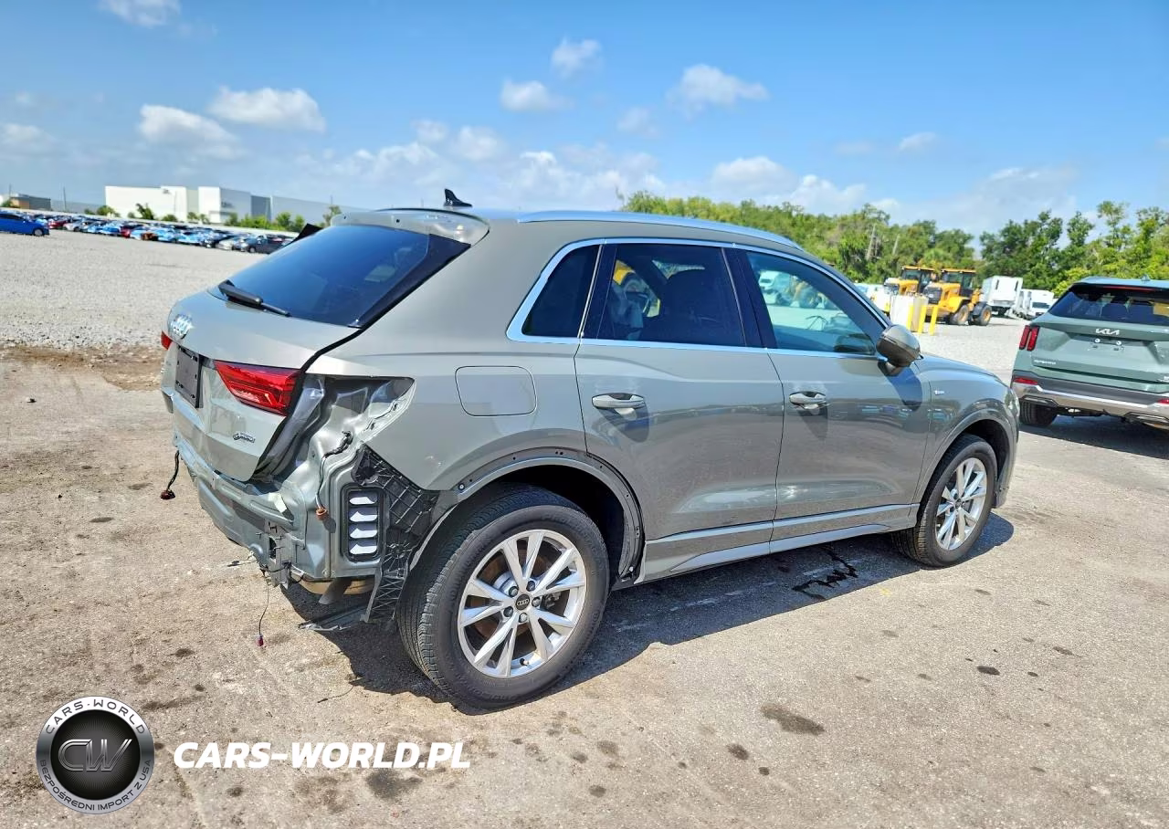 2023 Audi Q3 Premium S Line 45 VIN:WA1DECF34P1110666 - 3