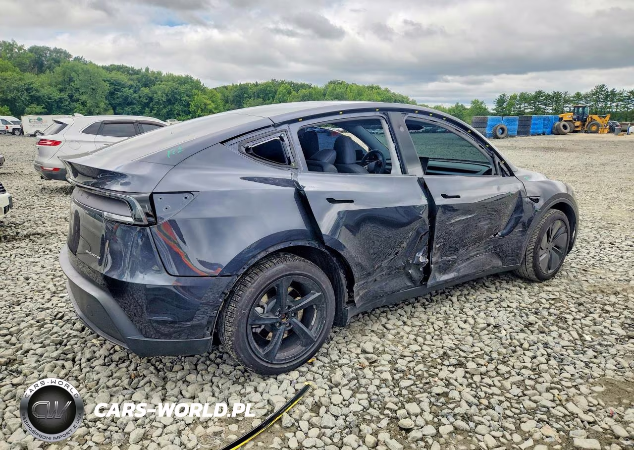 2026 Tesla Model Y VIN:7SAYGDEE4TA385708 - 3