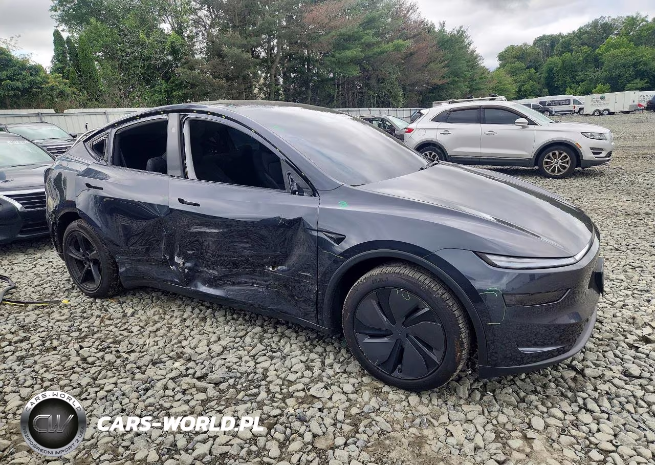 2026 Tesla Model Y VIN:7SAYGDEE4TA385708 - 4