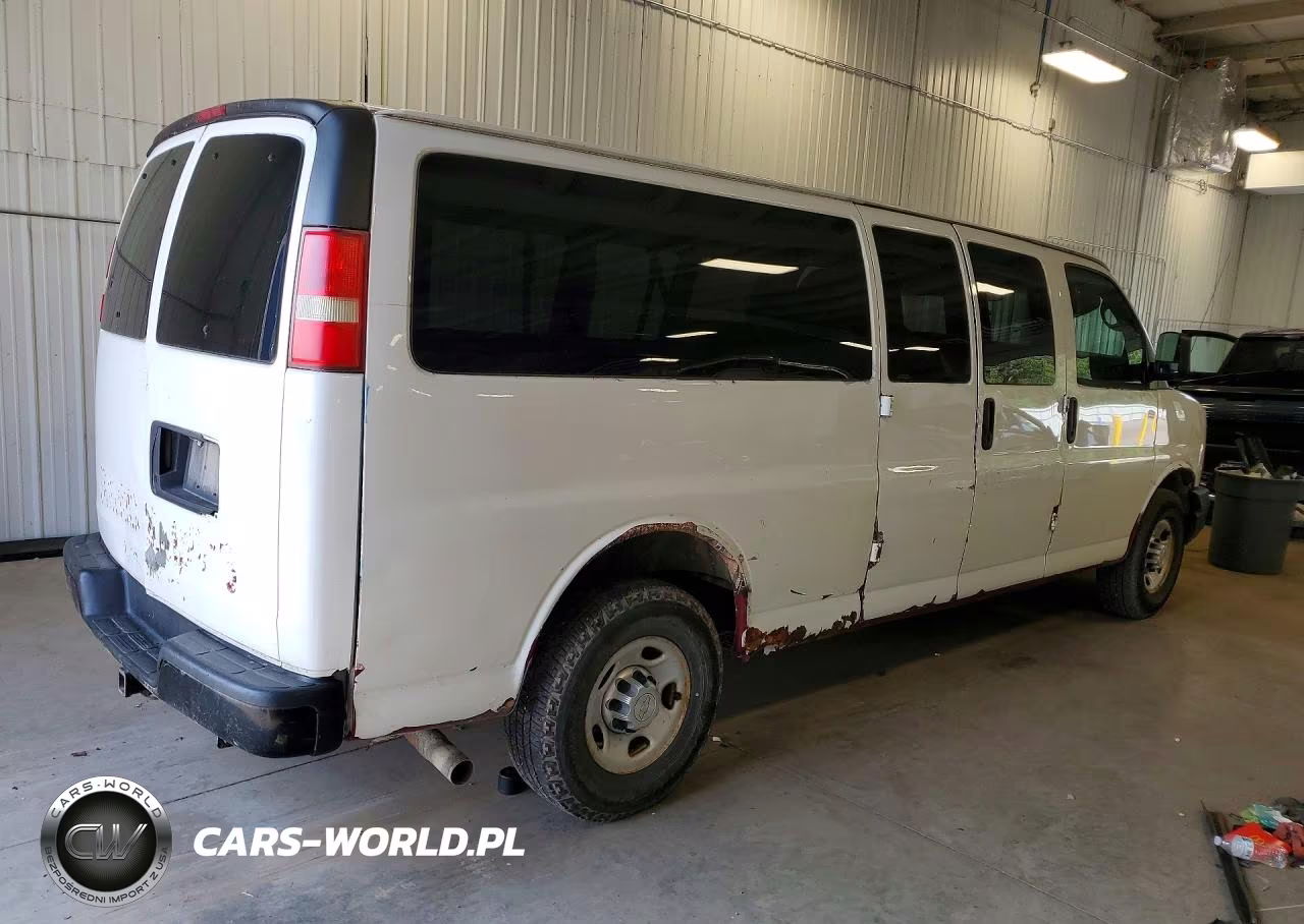 2011 Chevrolet Express G3500 Ls VIN:1GNZGZHG9B1100871 - 3