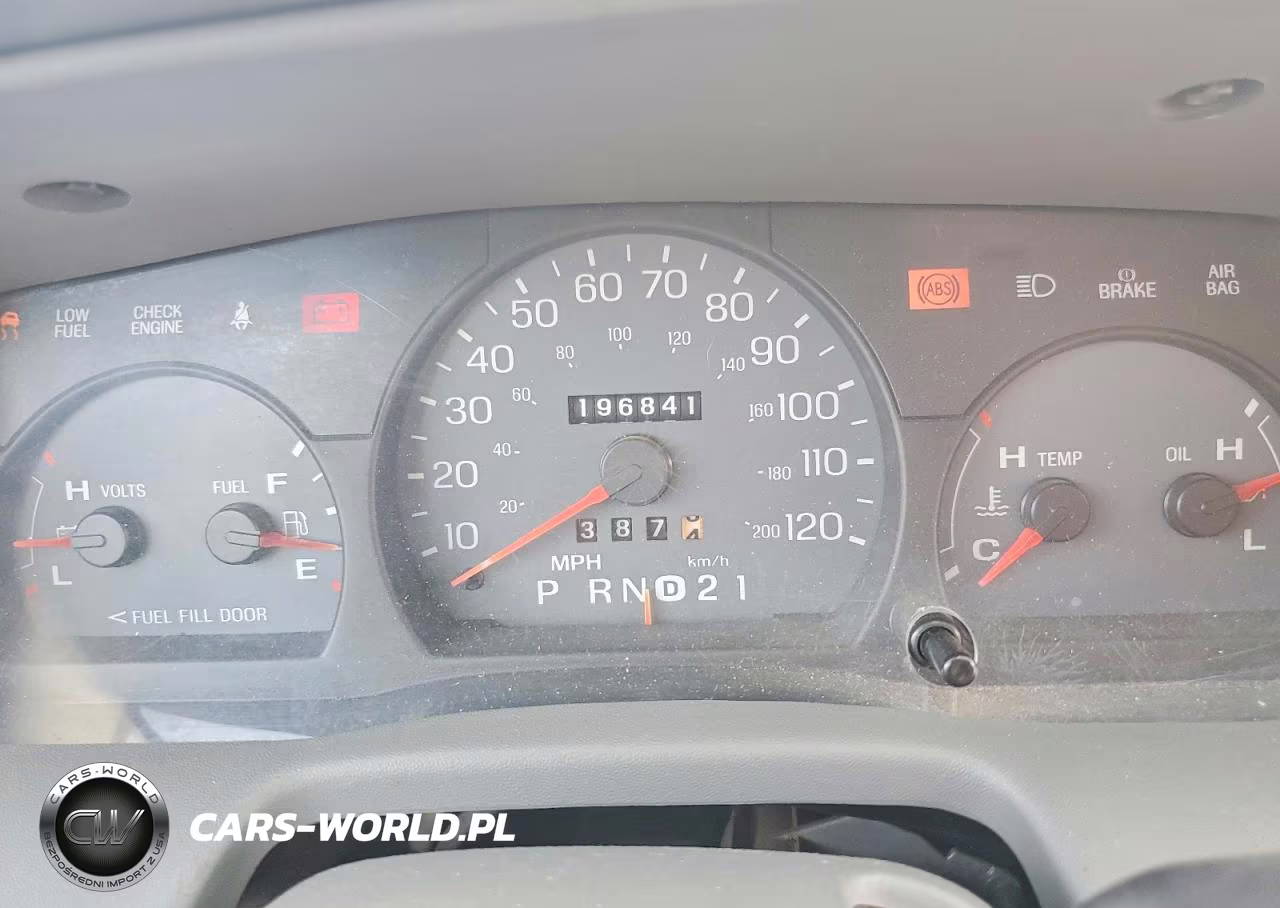 2003 Mercury Grand Marquis Gs VIN:2MEFM74W43X687347 - 9