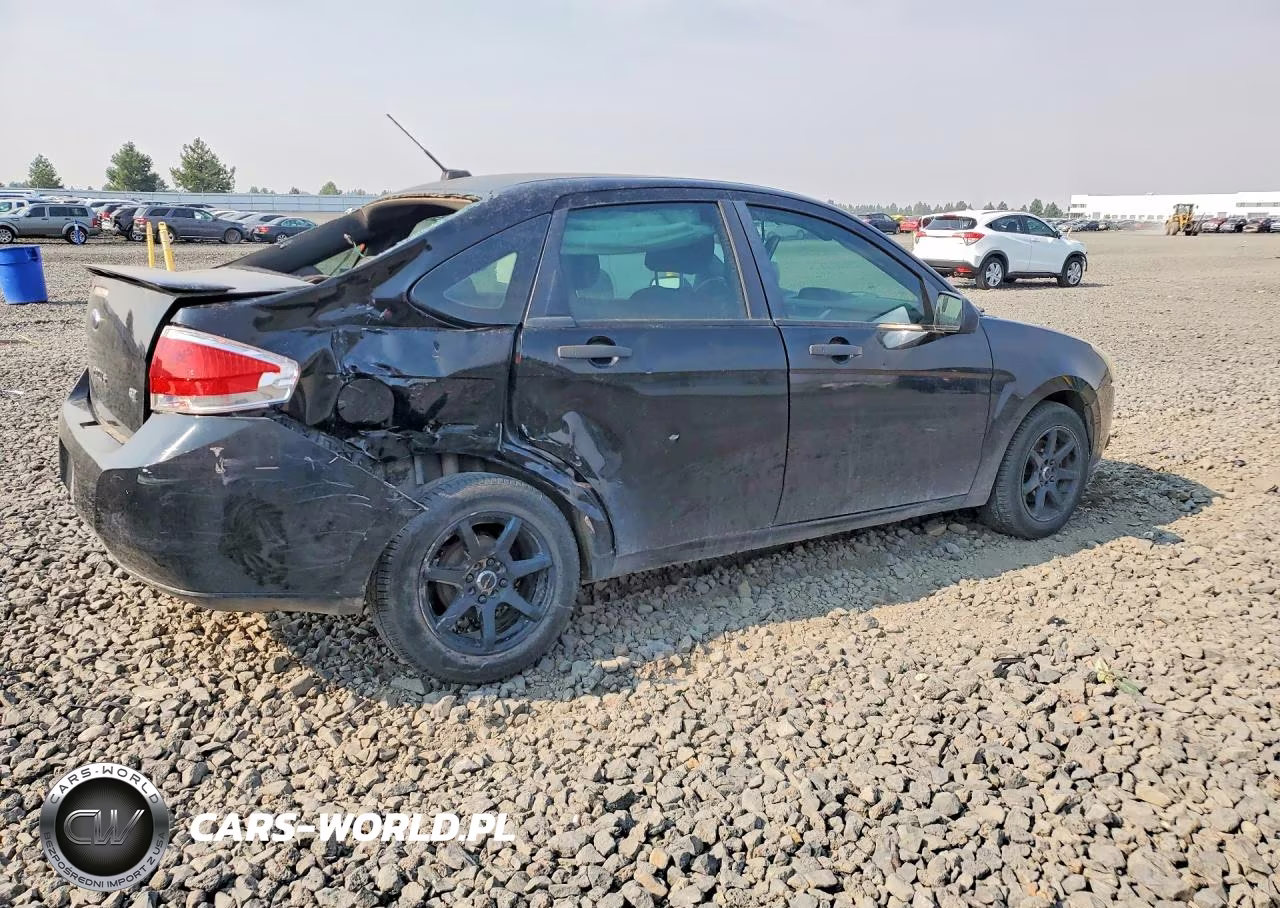 2011 Ford Focus Se VIN:1FAHP3FN1BW181862 - 3