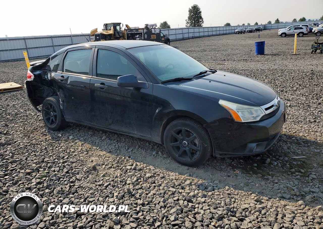 2011 Ford Focus Se VIN:1FAHP3FN1BW181862 - 4