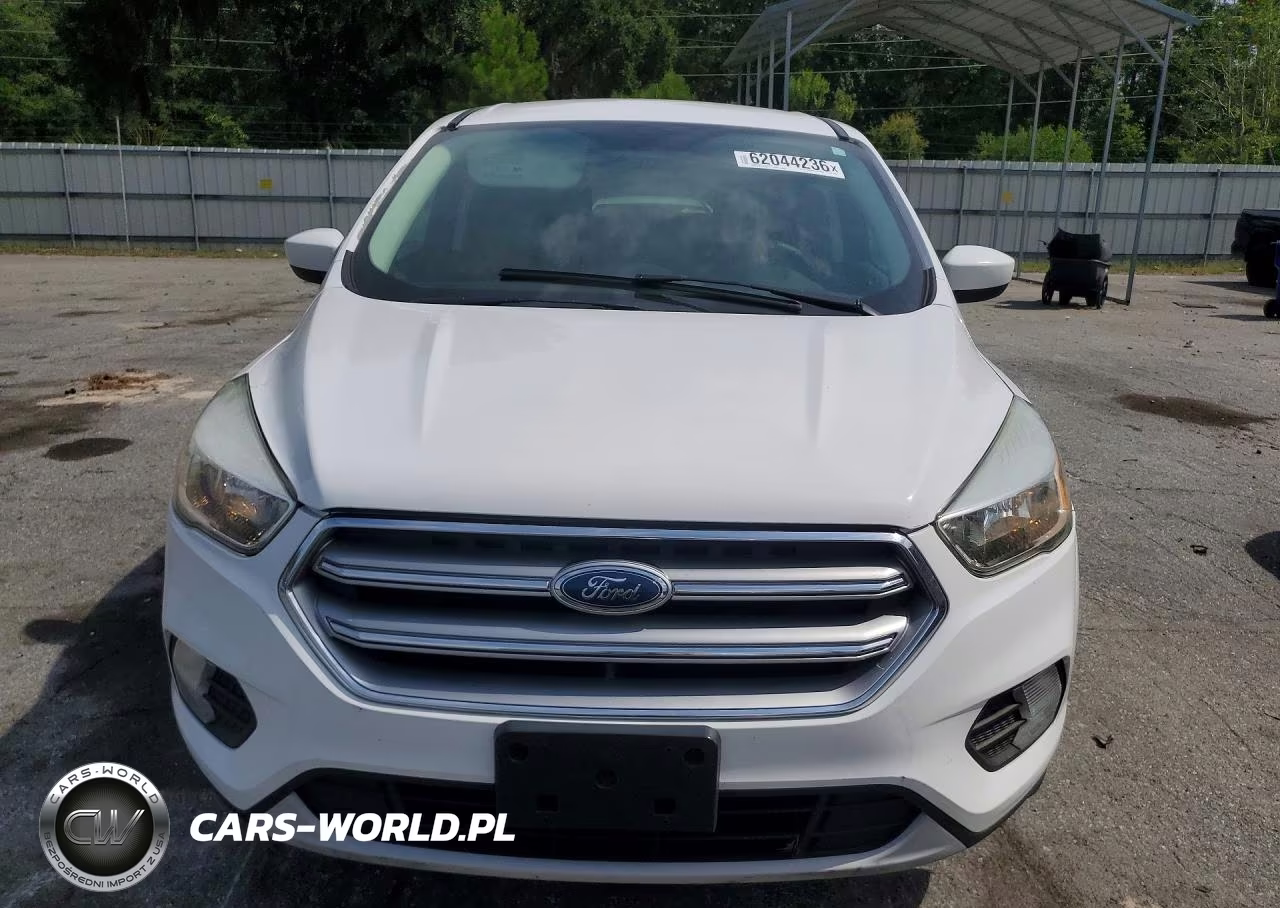 2017 Ford Escape Se VIN:1FMCU9GD9HUB05781 - 5