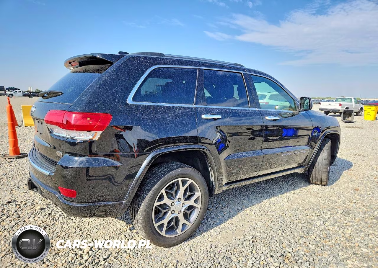 2020 Jeep Grand Cherokee Overland VIN:1C4RJFCG2LC332167 - 3