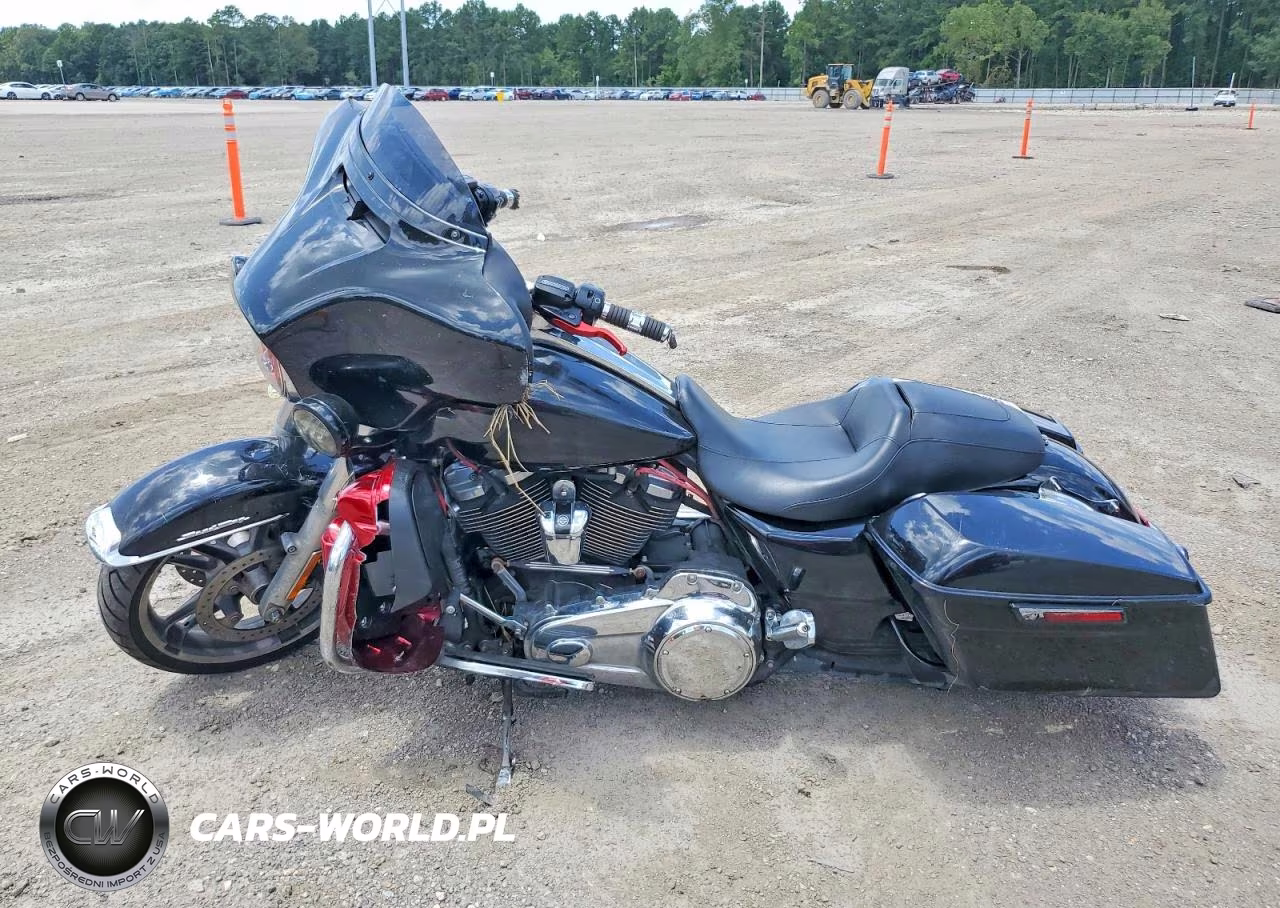 2019 Harley-Davidson Flhx VIN:1HD1KBC13KB668704 - 3