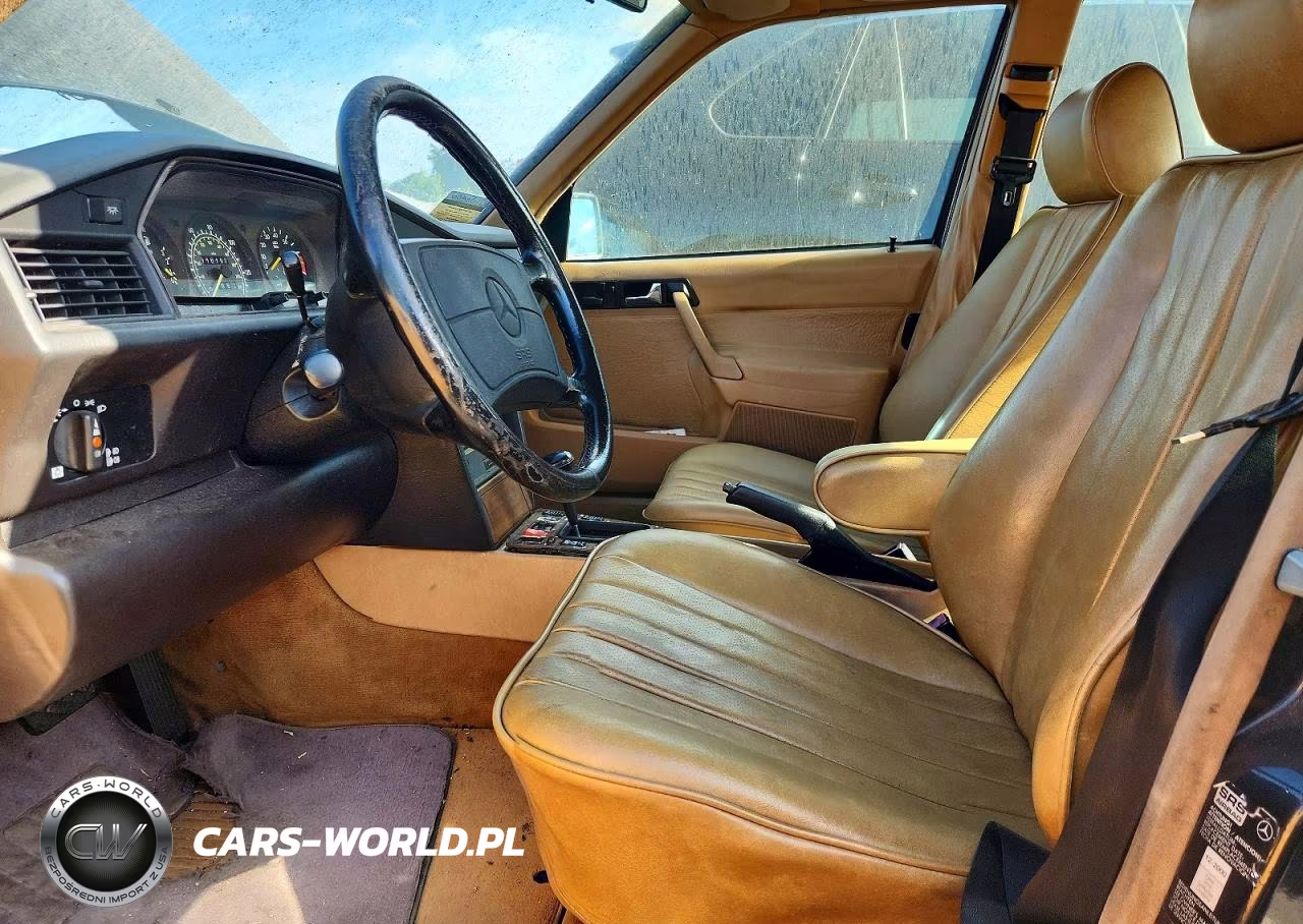 1991 Mercedes-Benz 190 E 2.6 VIN:WDBDA29D2MF793481 - 7