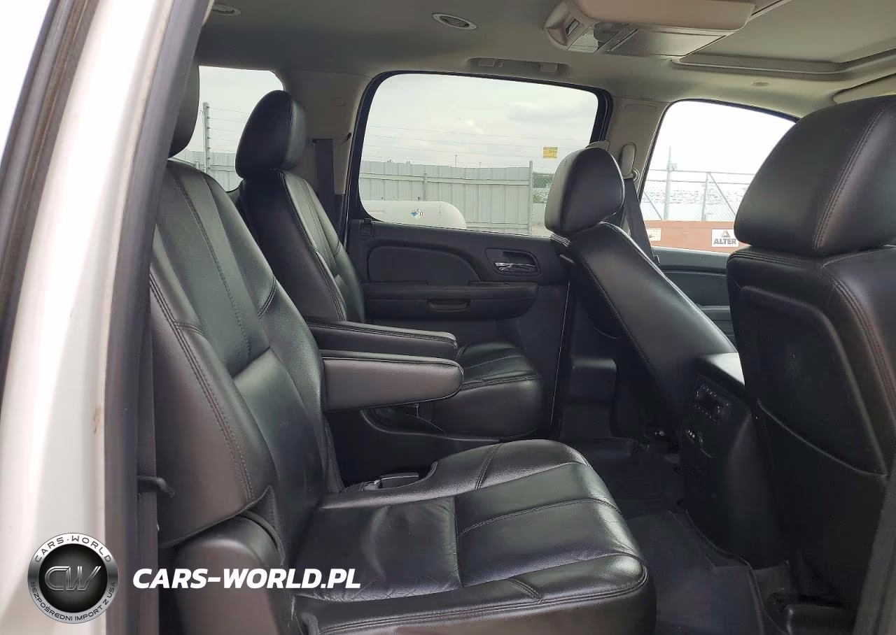 2011 Chevrolet Suburban K1500 Lt VIN:1GNSKJE39BR402312 - 11
