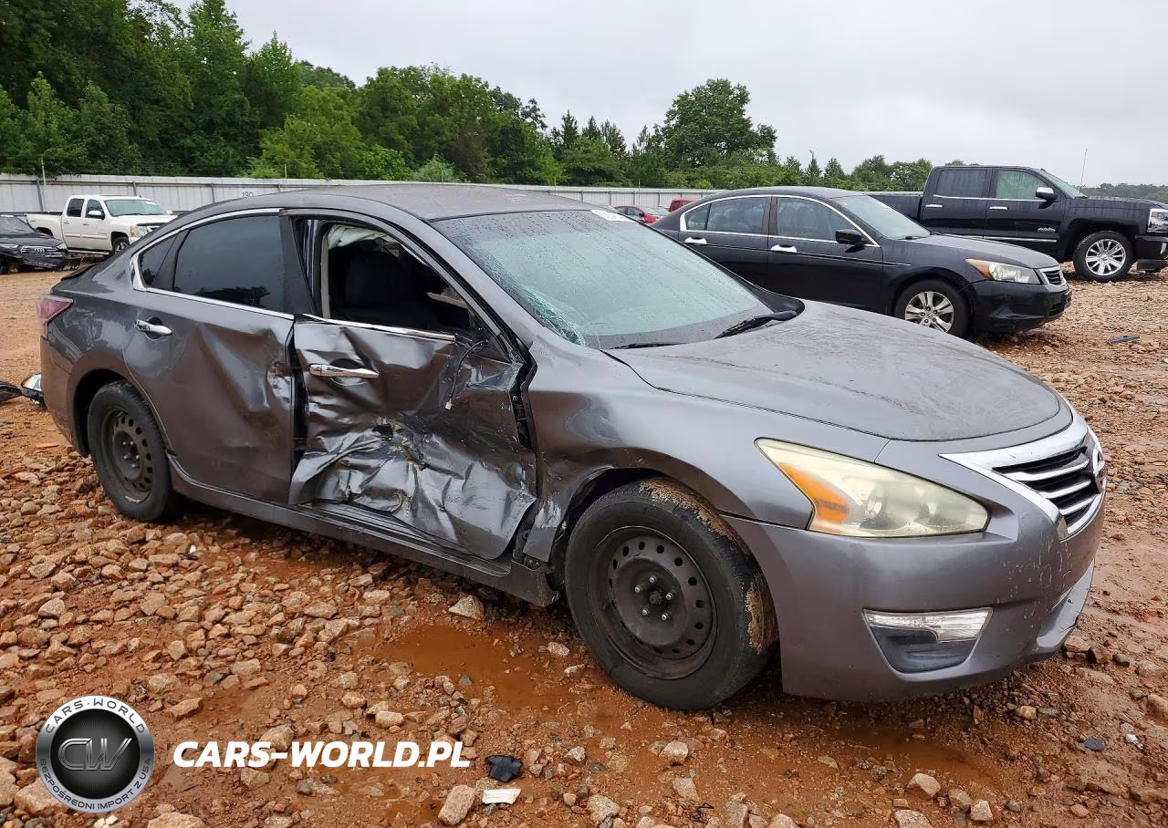 2015 Nissan Altima 2.5 S VIN:1N4AL3AP4FC272380 - 4