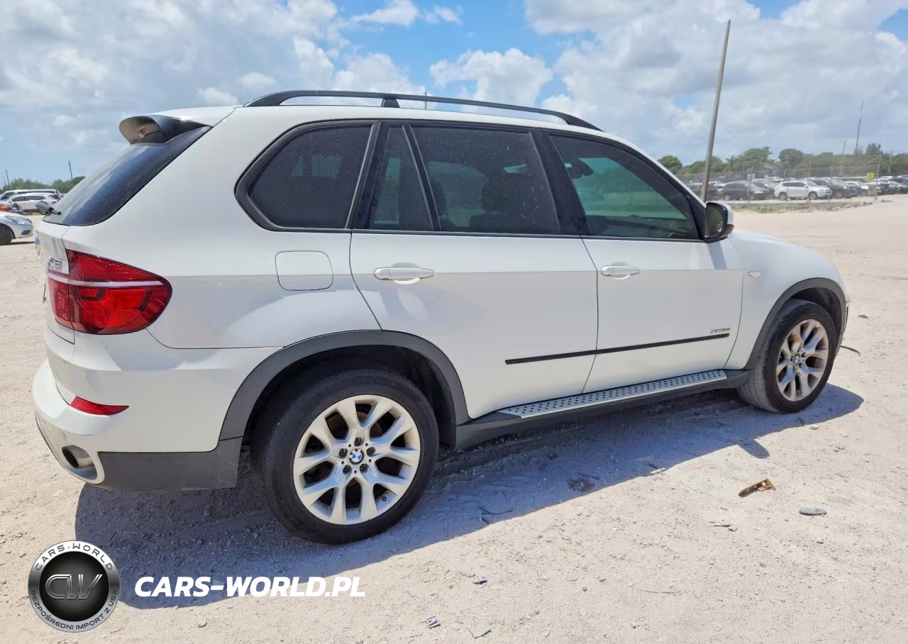 2011 BMW X5 xDrive35I VIN:5UXZV4C56BL738232 - 3