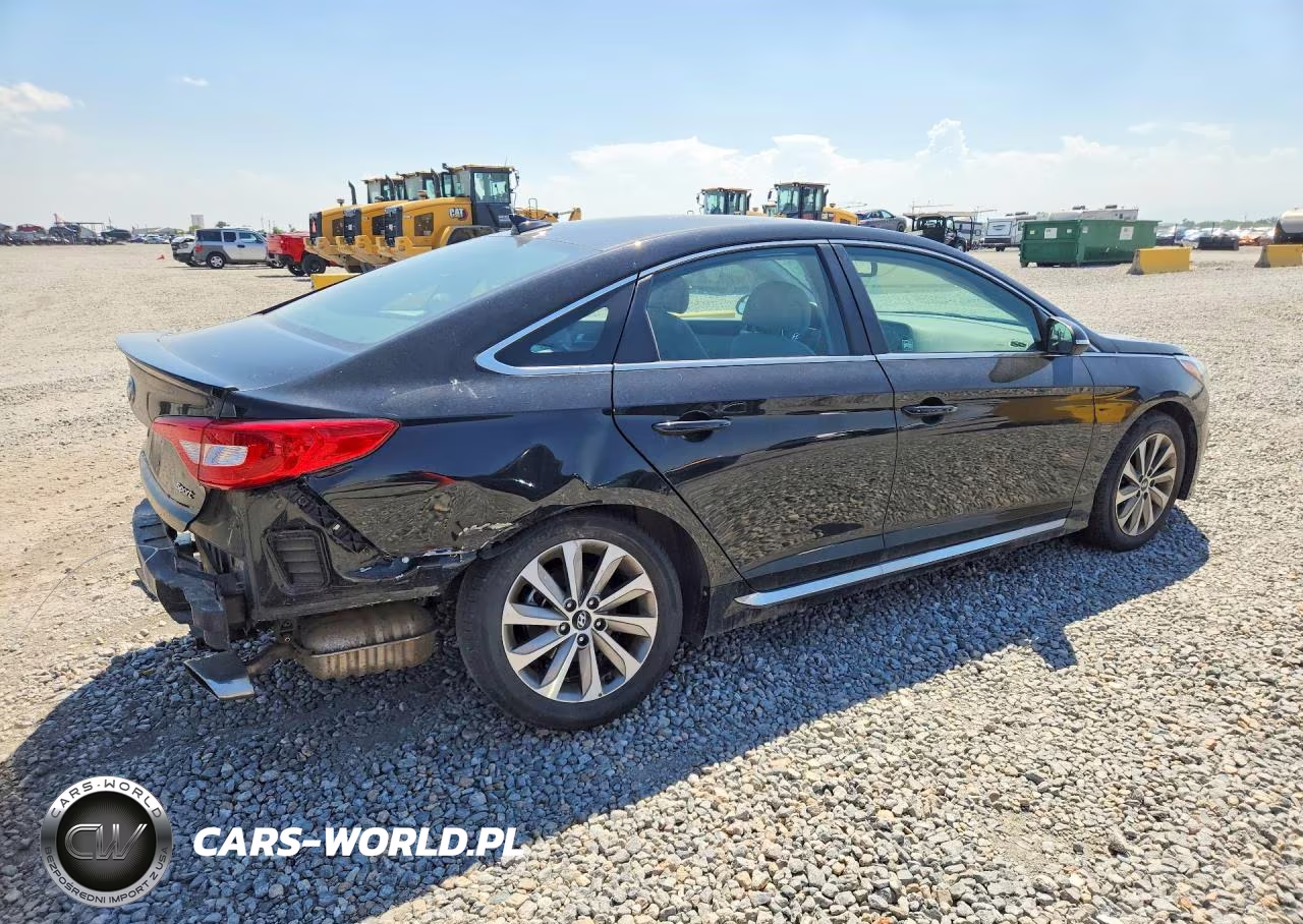2015 Hyundai Sonata Sport VIN:5NPE34AF6FH022474 - 3