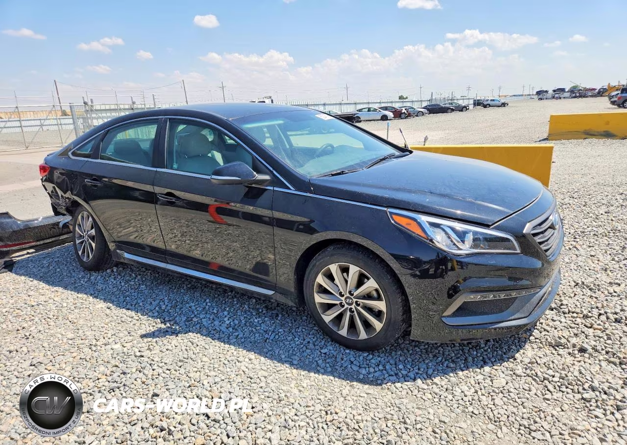 2015 Hyundai Sonata Sport VIN:5NPE34AF6FH022474 - 4
