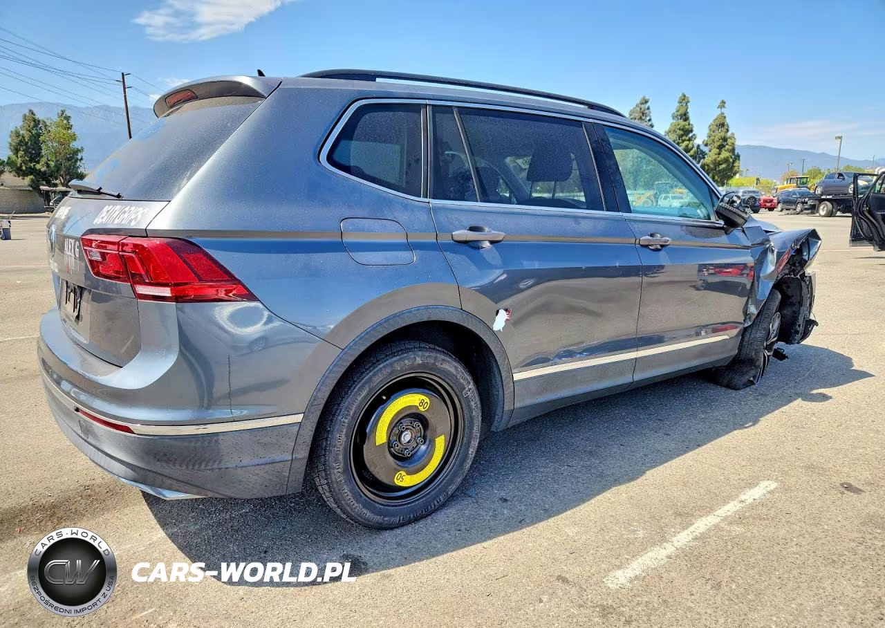 2018 Volkswagen Tiguan Se VIN:3VV3B7AX0JM061652 - 3