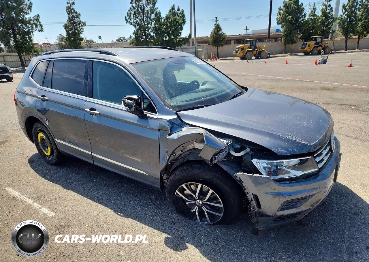 2018 Volkswagen Tiguan Se VIN:3VV3B7AX0JM061652 - 4