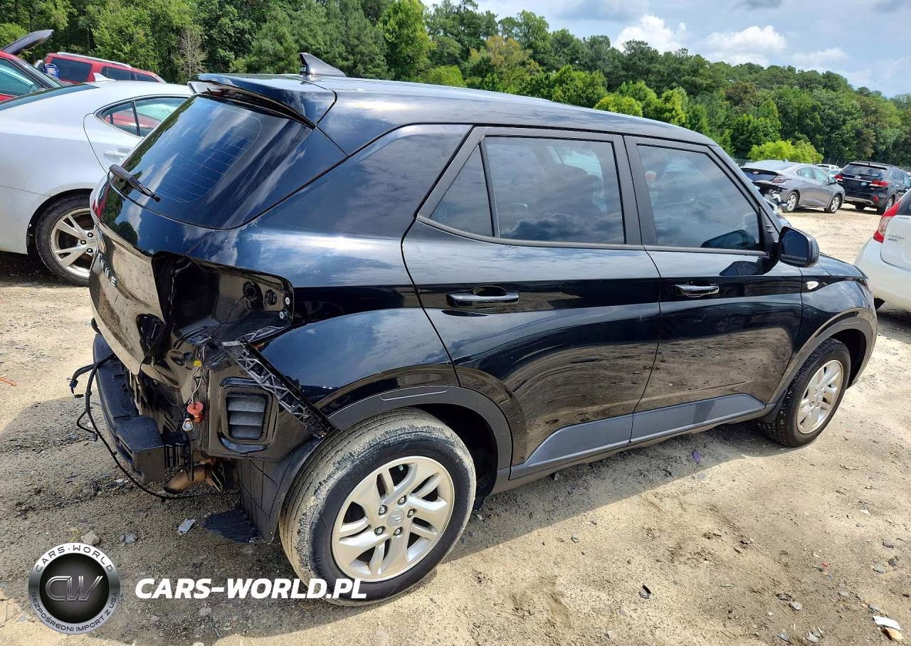 2021 Hyundai Venue Se VIN:KMHRB8A32MU089878 - 3