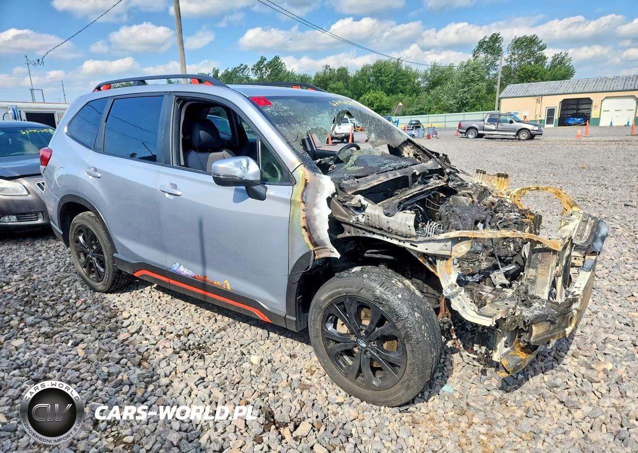 2020 Subaru Forester Sport VIN:JF2SKARC1LH417379 - 4