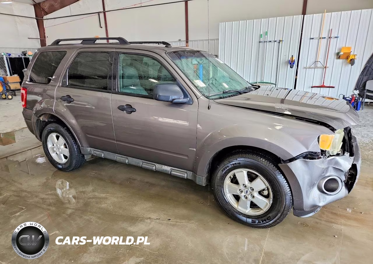 2010 Ford Escape Xlt VIN:1FMCU9DG6AKB40942 - 4