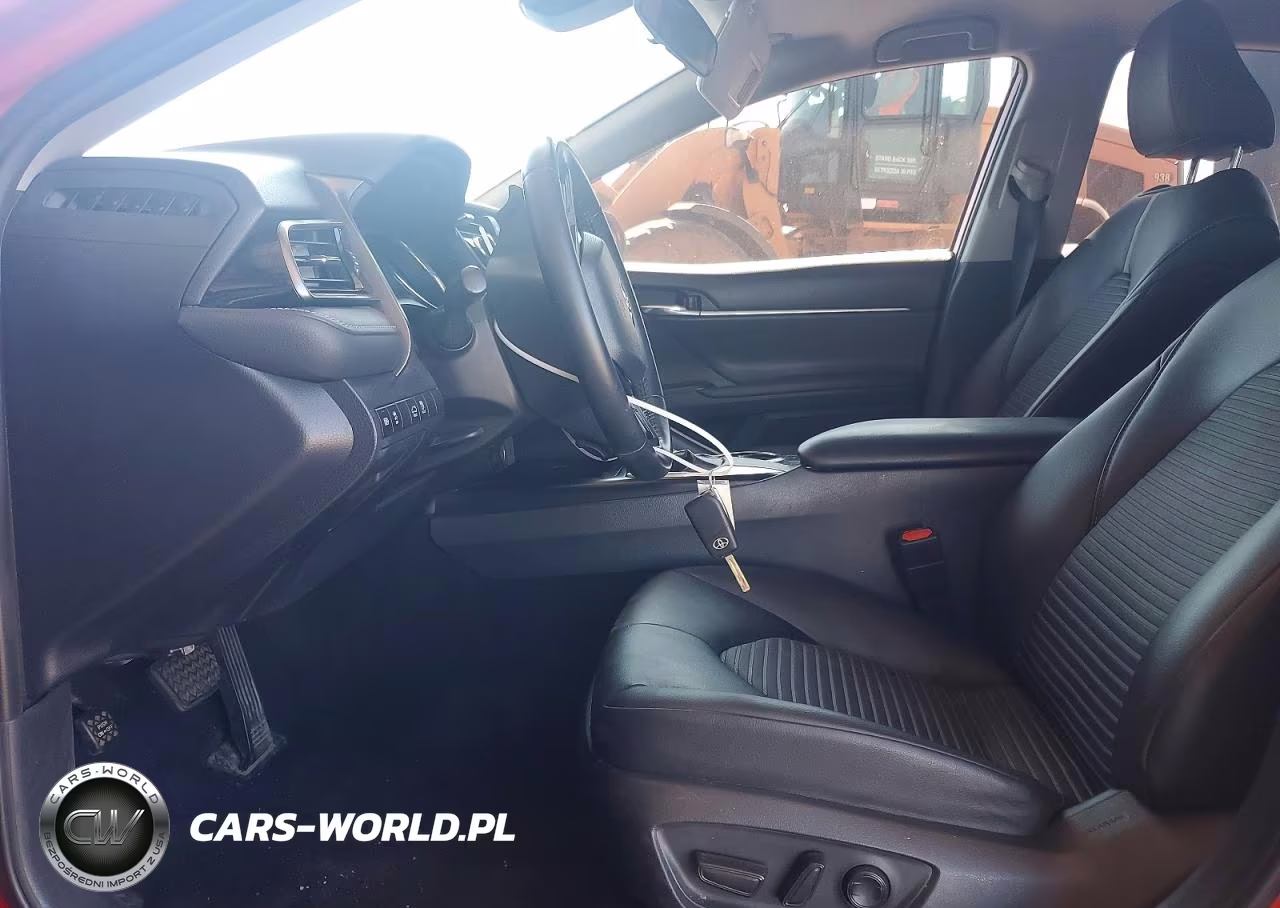 2019 Toyota Camry L VIN:4T1B11HK8KU267153 - 7