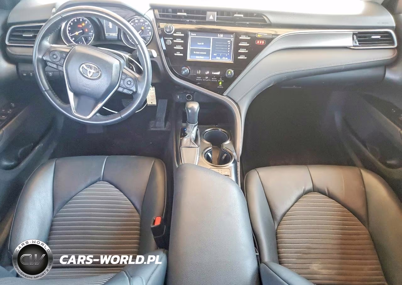 2019 Toyota Camry L VIN:4T1B11HK8KU267153 - 8