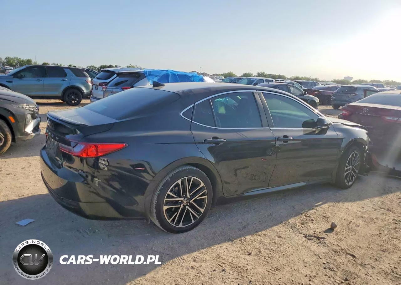 2025 Toyota Camry Xle VIN:4T1DAACK0SU510745 - 3