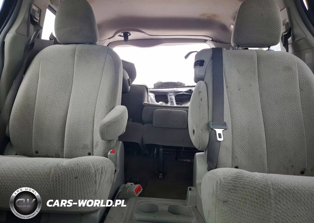 2011 Toyota Sienna Le VIN:5TDKK3DC3BS125180 - 10