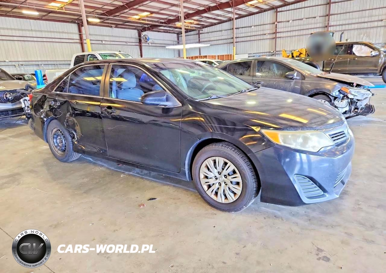 2014 Toyota Camry L VIN:4T1BF1FK2EU831324 - 4