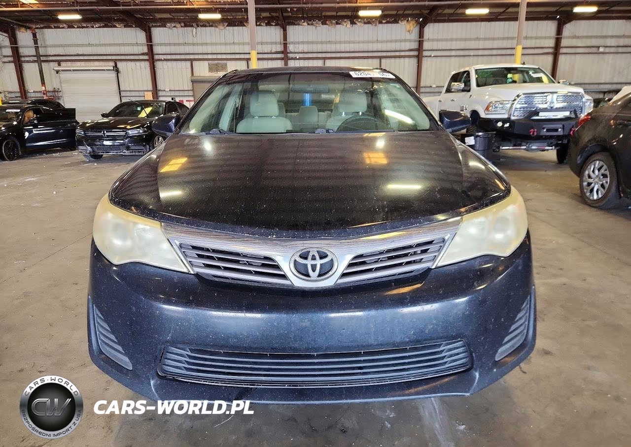 2014 Toyota Camry L VIN:4T1BF1FK2EU831324 - 5