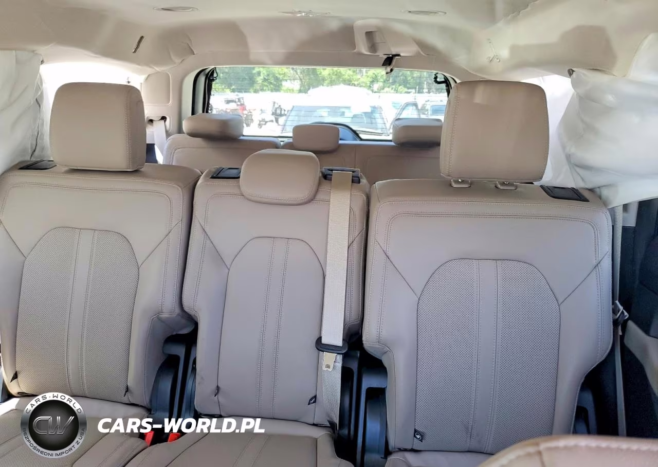 2023 Ford Expedition Limited VIN:1FMJU1K8XPEA36854 - 10