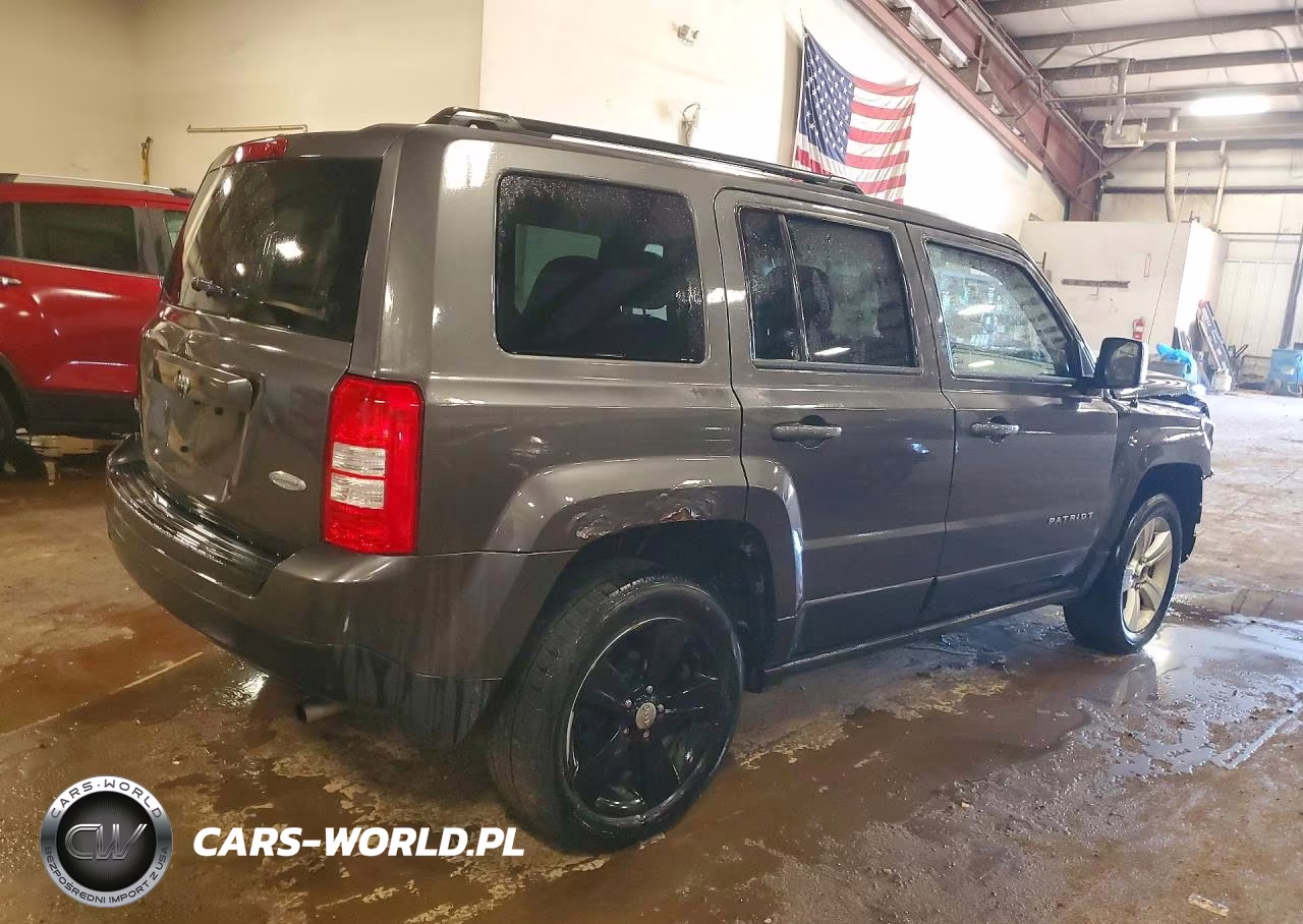 2016 Jeep Patriot Latitude VIN:1C4NJRFB8GD696500 - 3